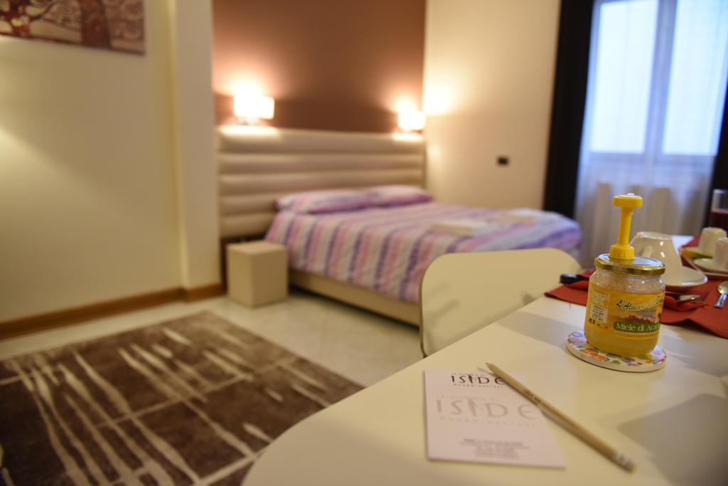 B&B La Dimora Di Iside Benevento Habitación foto